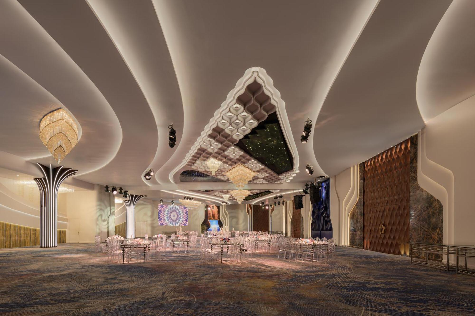 Mirage Hotel & Conference Center Alexandria Exterior foto The interior of the new building